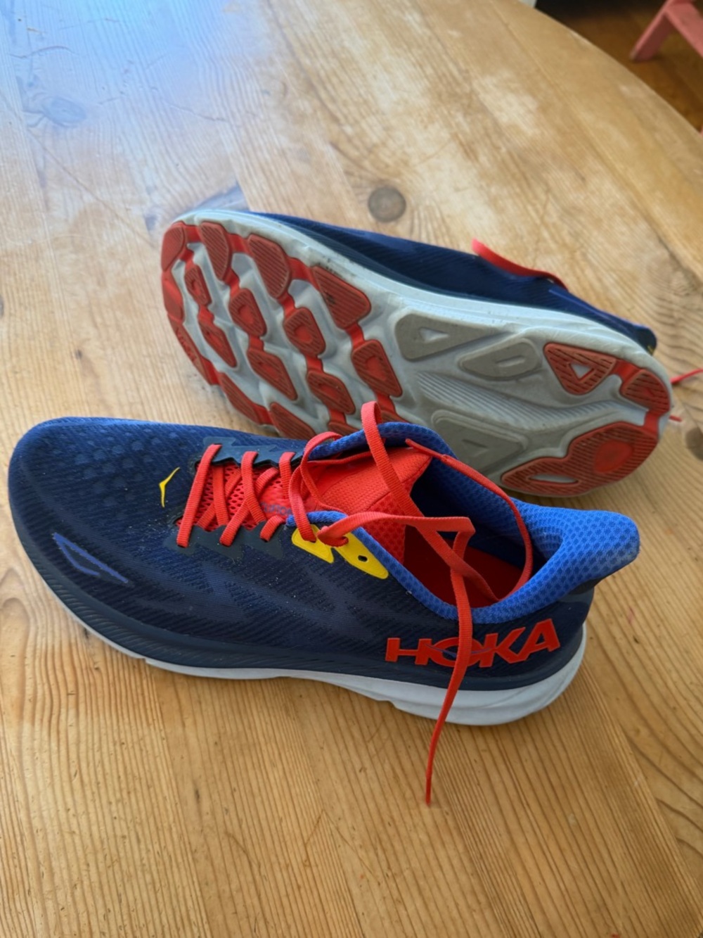 Like new Hoka Clifton 9EE men’s Running Shoes, size 13EE